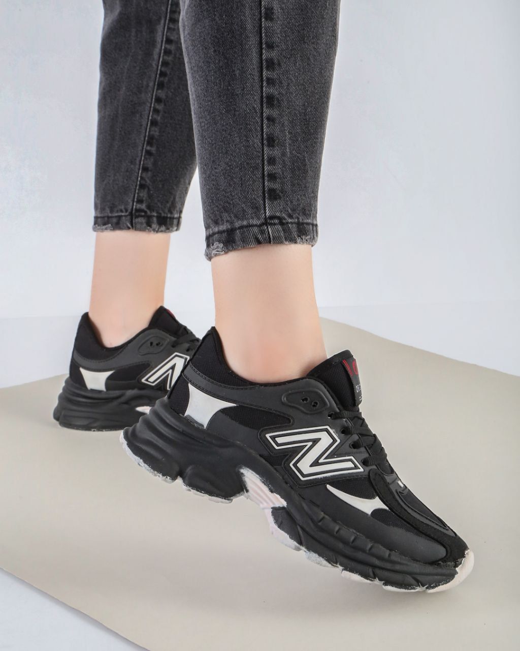 کفش نیوبالانس (New Balance) زنانه مشکی